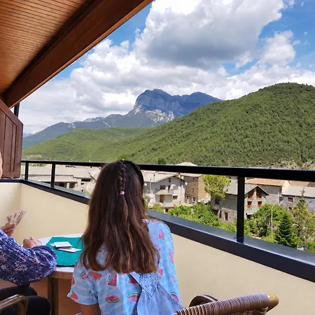 Turmo Apartment Labuerda